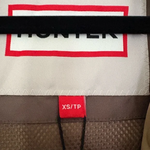 Hunter Acacia Rubberized Rain Jacket NWT - Picture 4 of 6